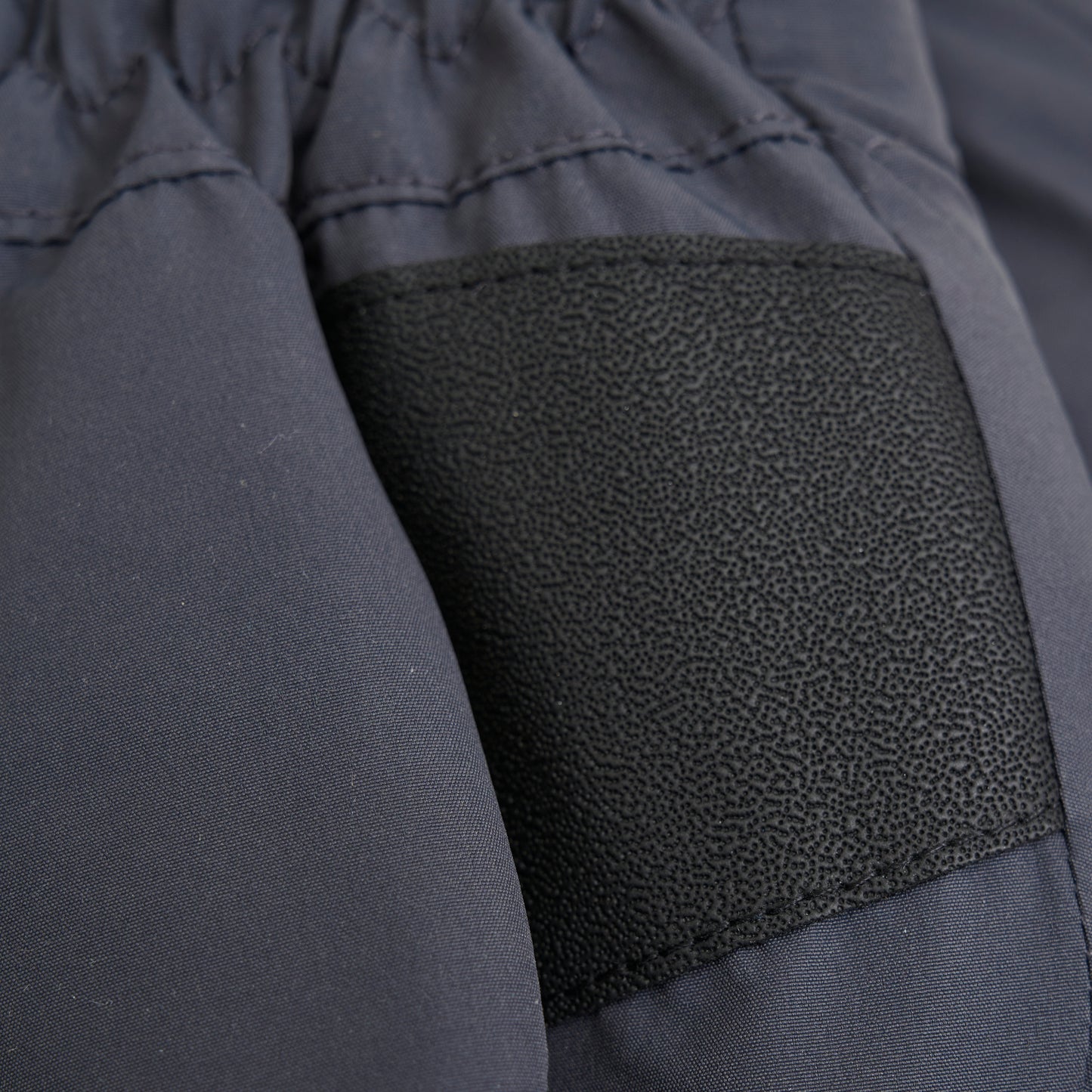 En Fant Mittens - Ebony