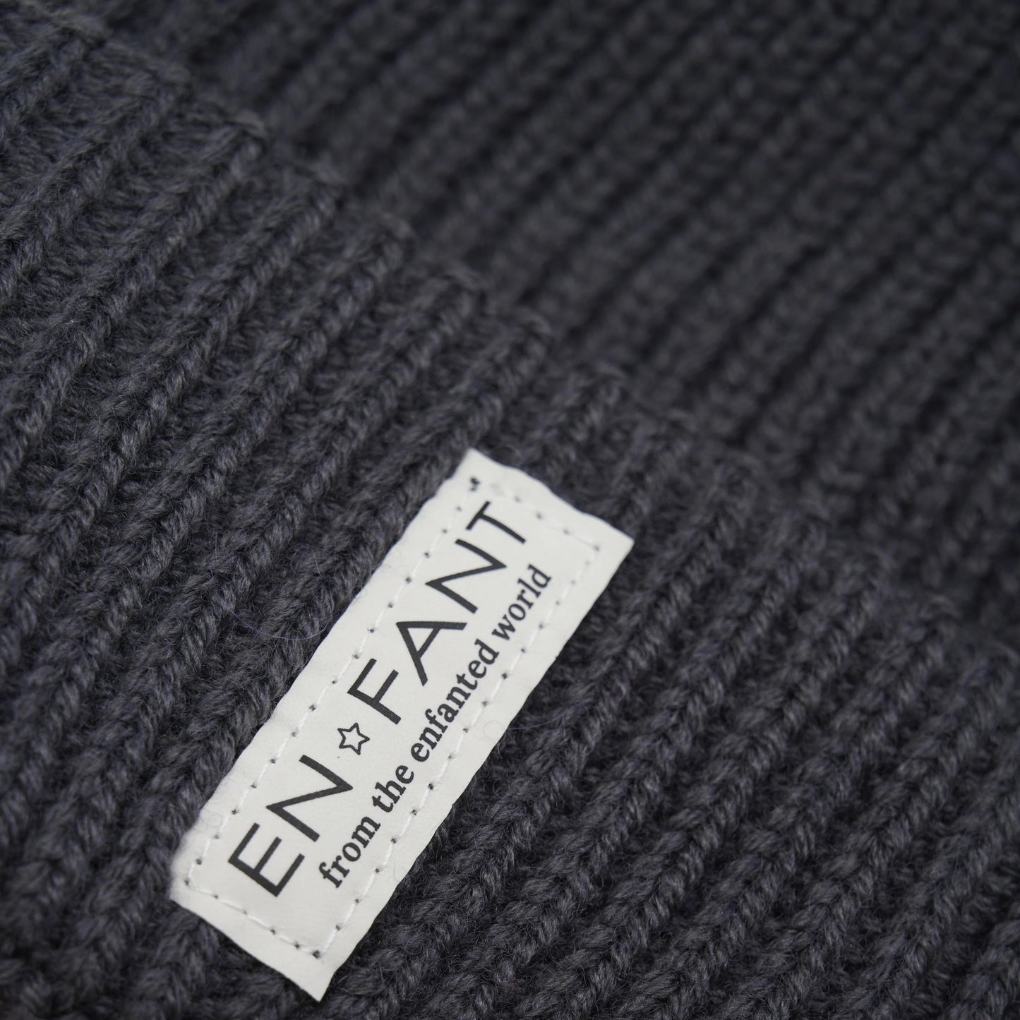 En Fant Beanie - Ebony - hatshoe