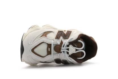 New Balance - Toddler Sneaker 9060 Breakfast Tea/ Angora